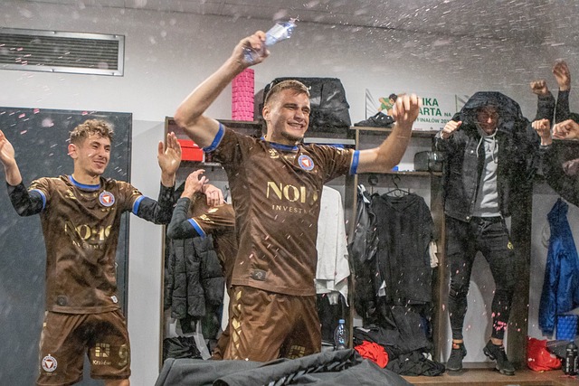 广东宏远 广东宏远